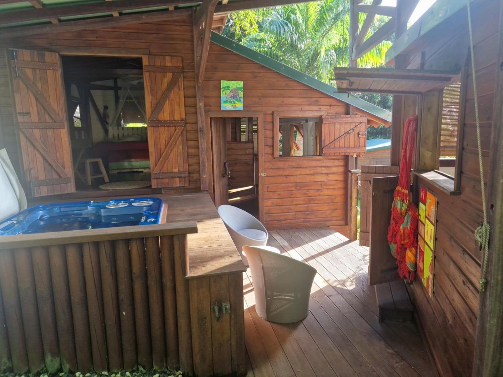 Les Bananes Vertes Ecolodges Сен-Клод Экстерьер фото